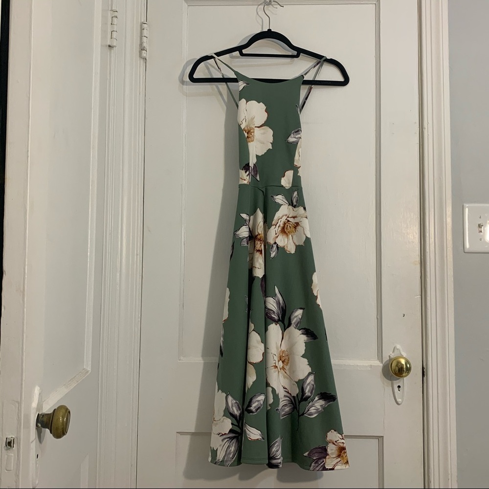 Soprano Floral Spaghetti Strap Midi Dress